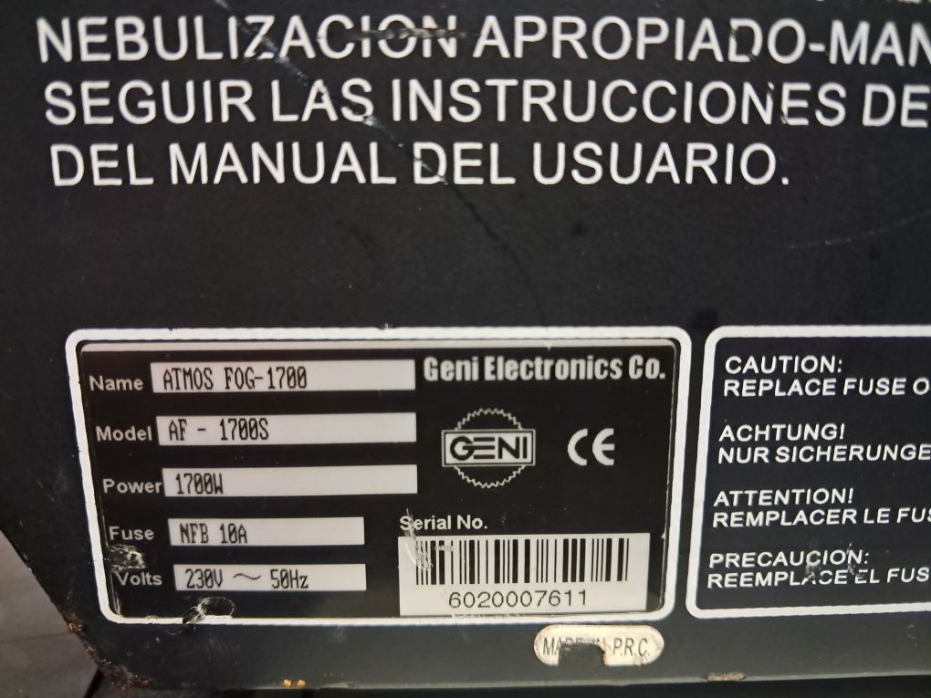Máquina de fumo com comando