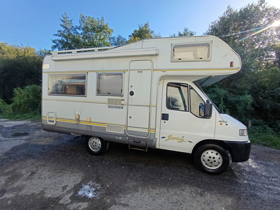 Hymer swing 2.5 TDI 6lugares/dormidas