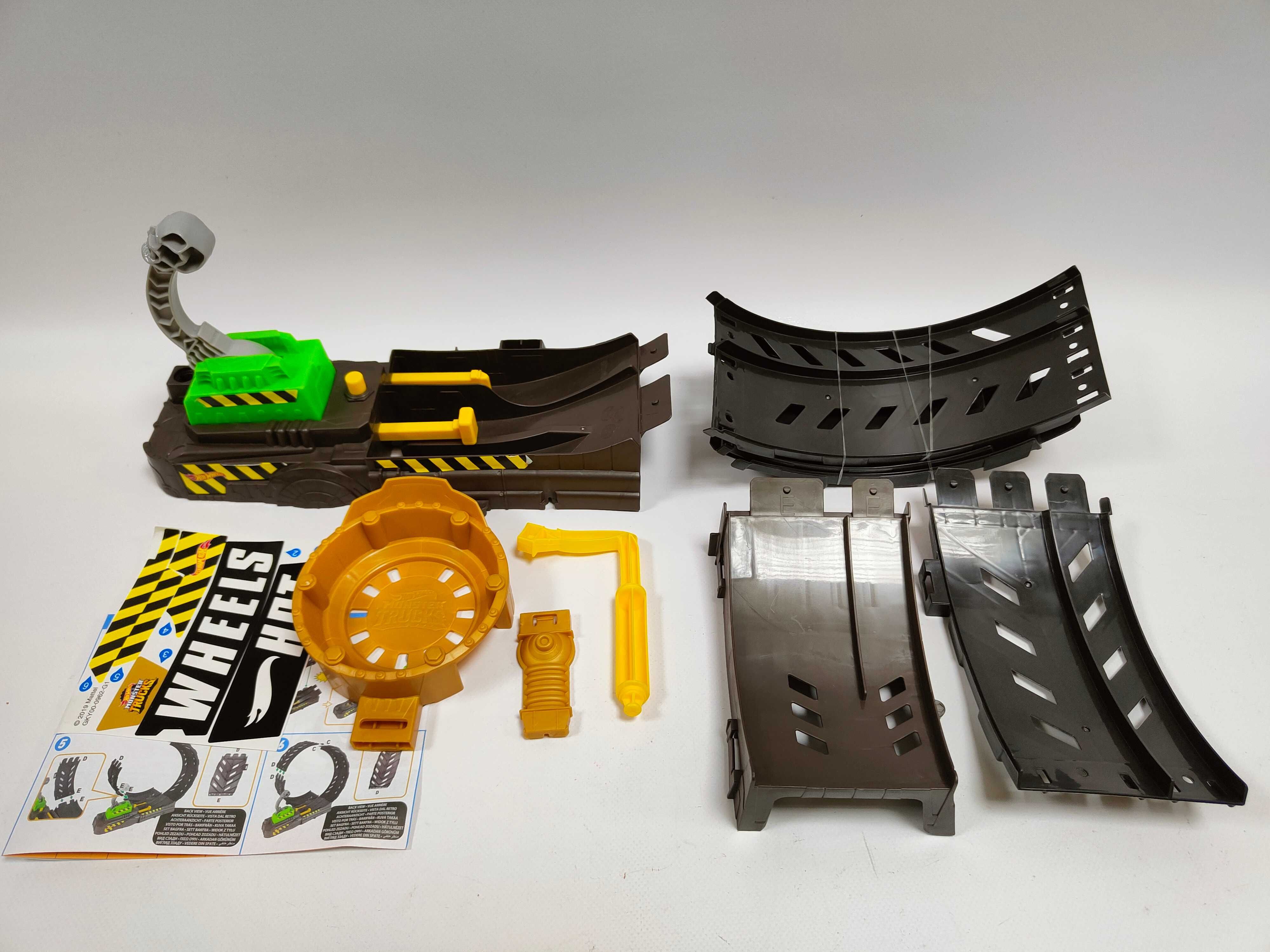 Hot Wheels HBH70 Monster Truck pętla HW26 A