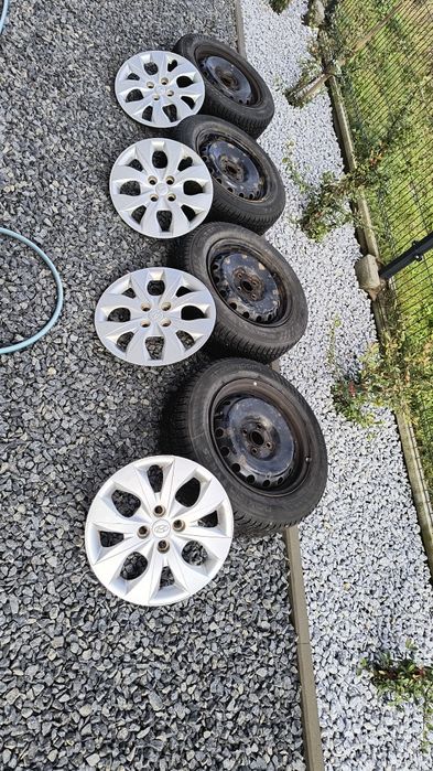 185/65r15  Jak NOWE 4x100 HYUNDAI I20 GB 2015 Zimowe