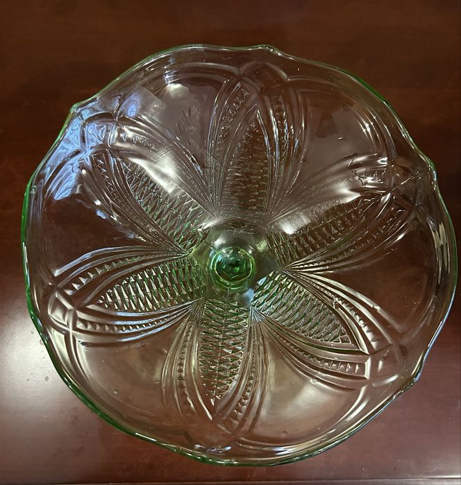 Порцелянова і скляна вази для фруктів і солодощів часів СРСР