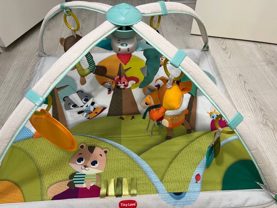 Розвиваючий килимок з дугами Tiny Love Лісові друзі