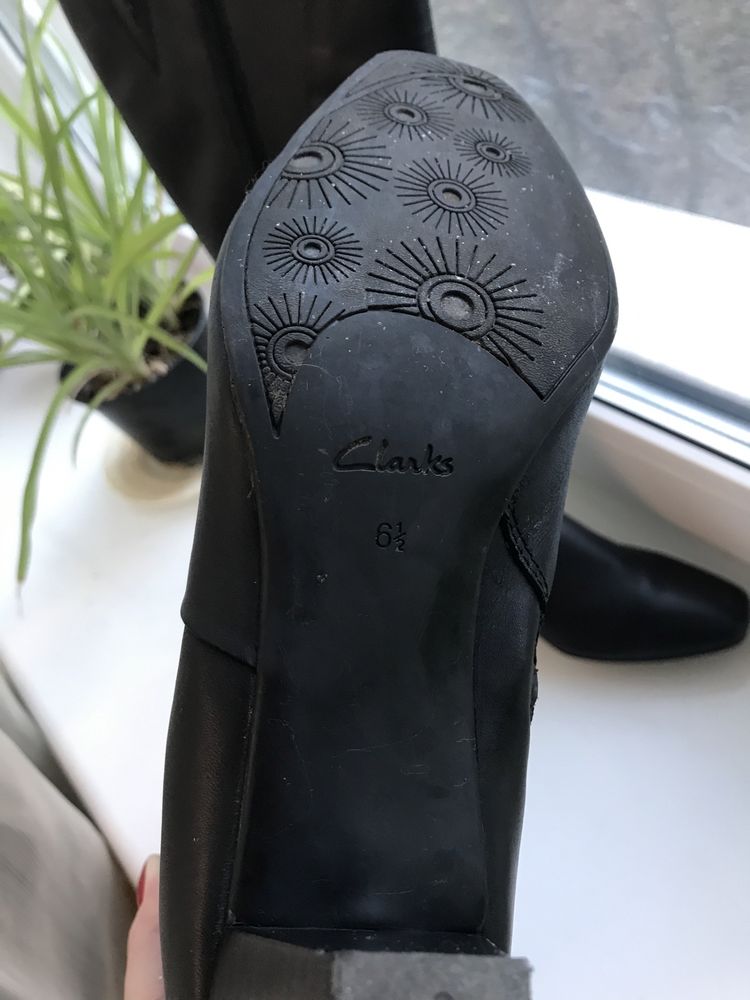 Сапоги осенние Clarks