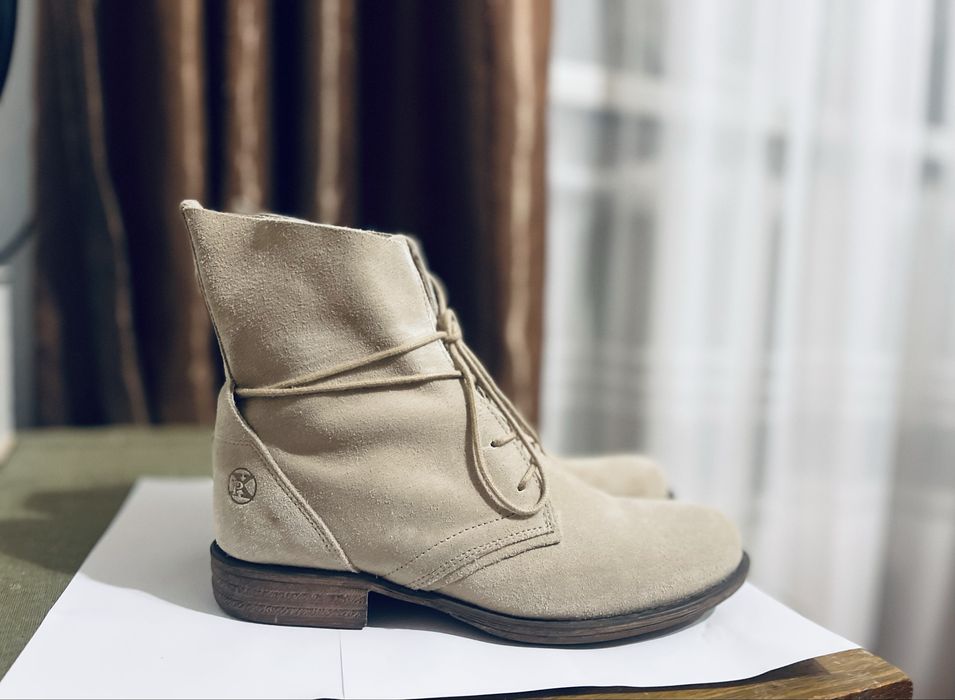 Осінні замшеві черевички,37 розмір