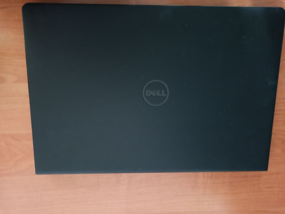 Laptop dell w bardo dobrem stanie