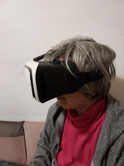 Очки виртуальной реальности Sponge VR