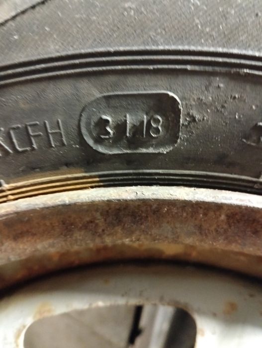 Продам зимне колесо