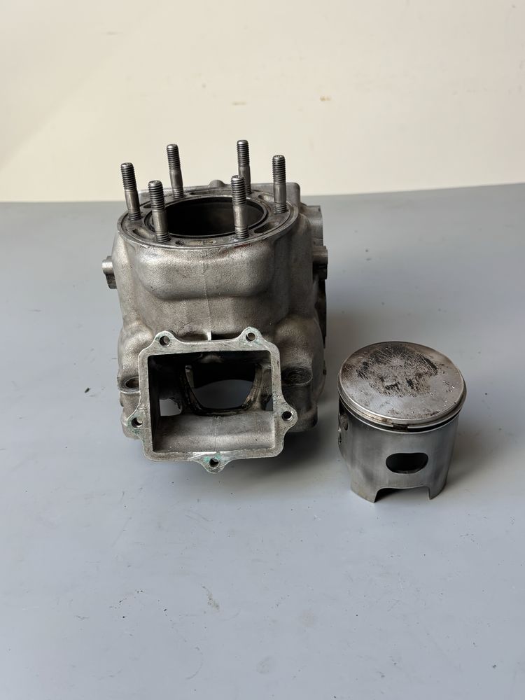 Cylinder+Tłok YAMAHA YZ250 R 99-15
