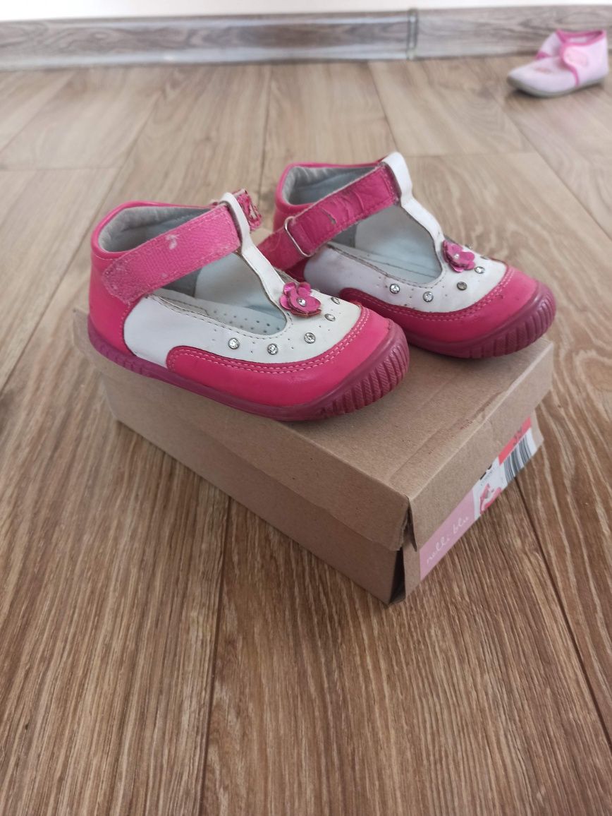 Buty rozmiar 23 dziewczynka