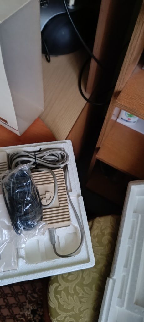 Sprzedam Comodore c64