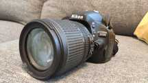 Aparat fotograficzny Nikon D5100 z obiektywem 18-105