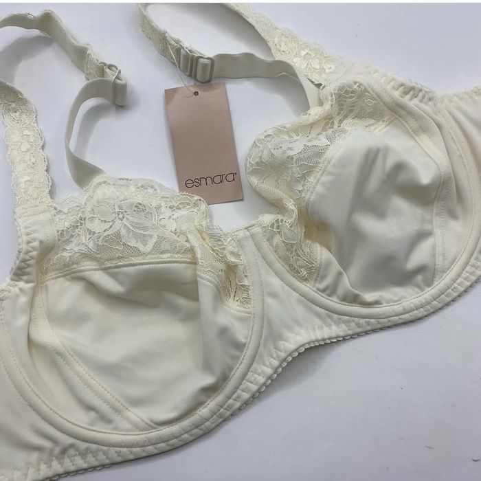 Бюстгальтер женский- р. 95D