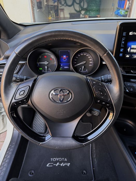 Toyota C-HR 1.8 Hybrid Premium | Automat | Bezwypadkowa | 2018