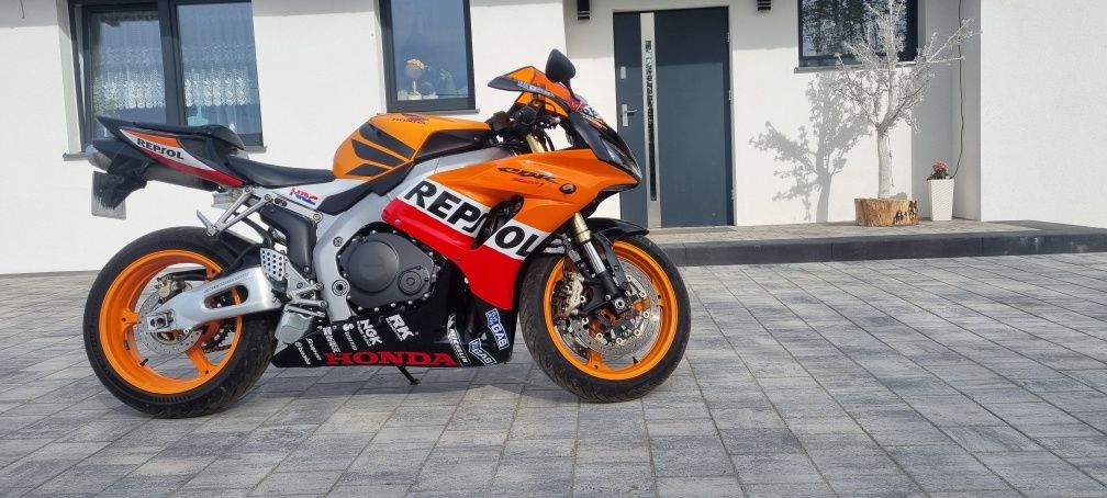 Cbr1000rr repsol w idealnym stanie