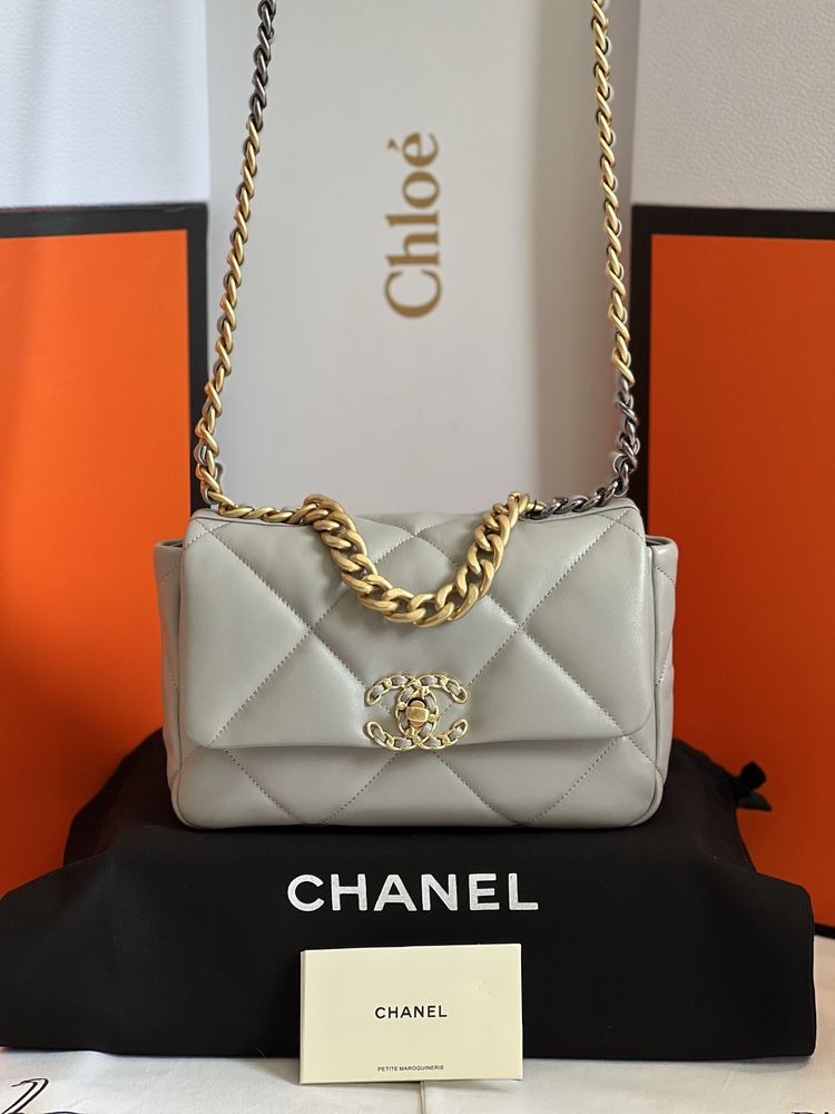 Torebka Chanel Flap Bag 19 Jasno Szary