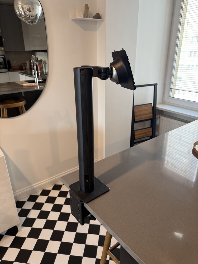 Ramię do monitora LG 32UN880B 32 cale