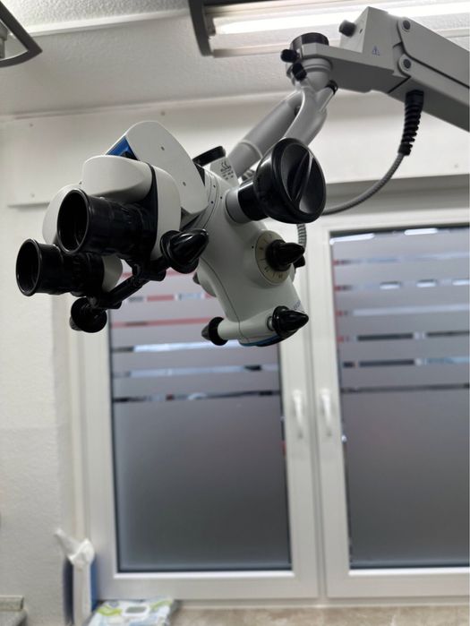 Мікроскоп стоматологічний  Zeiss opmi  Möller