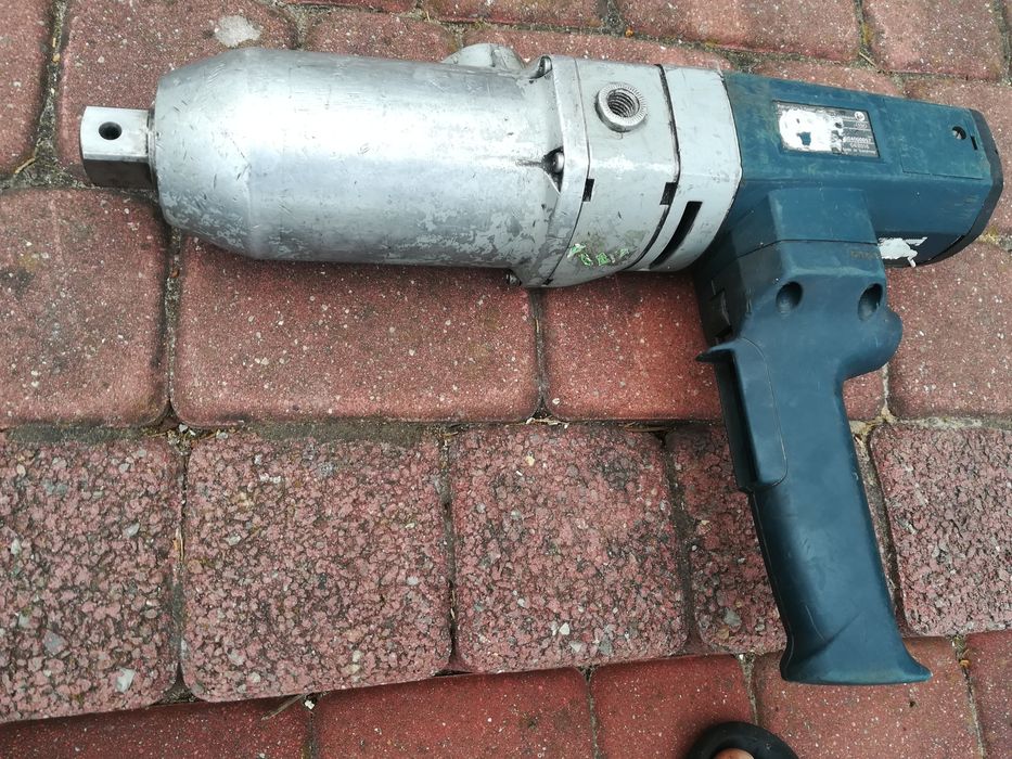 TuKlucz udarowy zakretarka  Bosch GDS 30