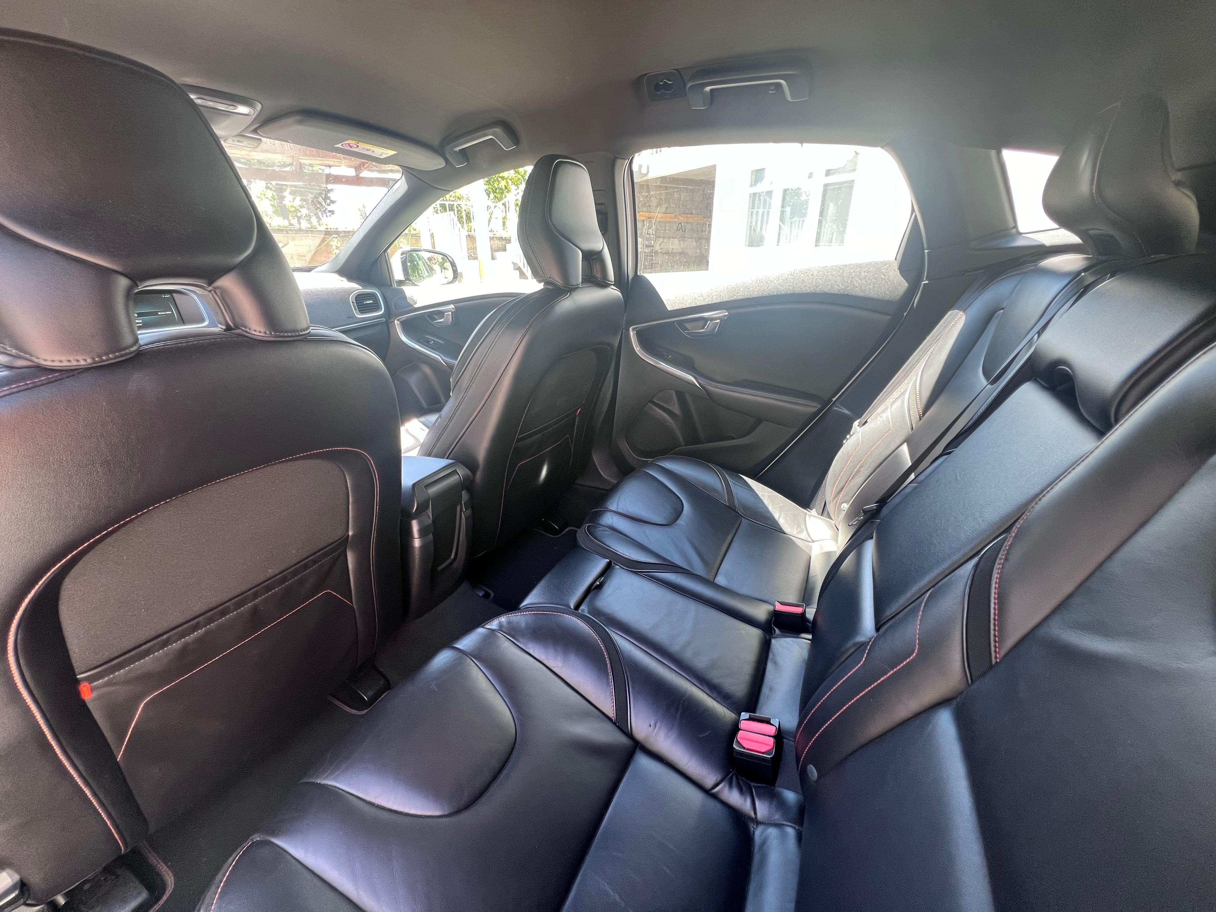 Volvo v40 D2 - Nacional 2.0 com 100.000km
