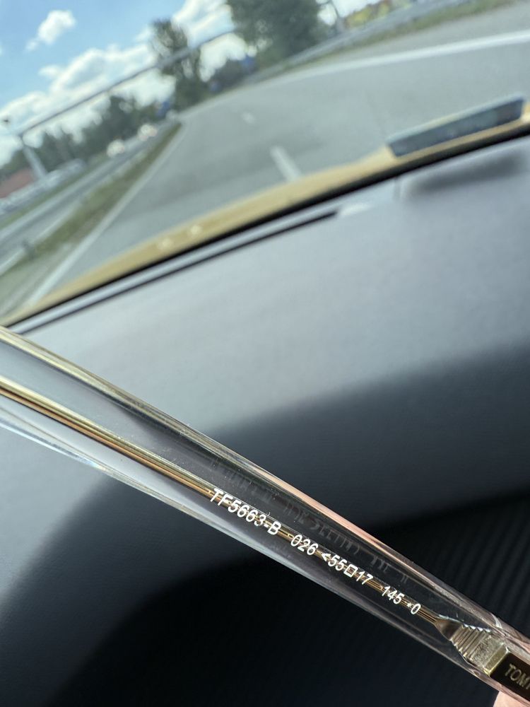 Okulary przeciwsloneczne Tom Ford 5663 krostall, szkla z antyrefleksem