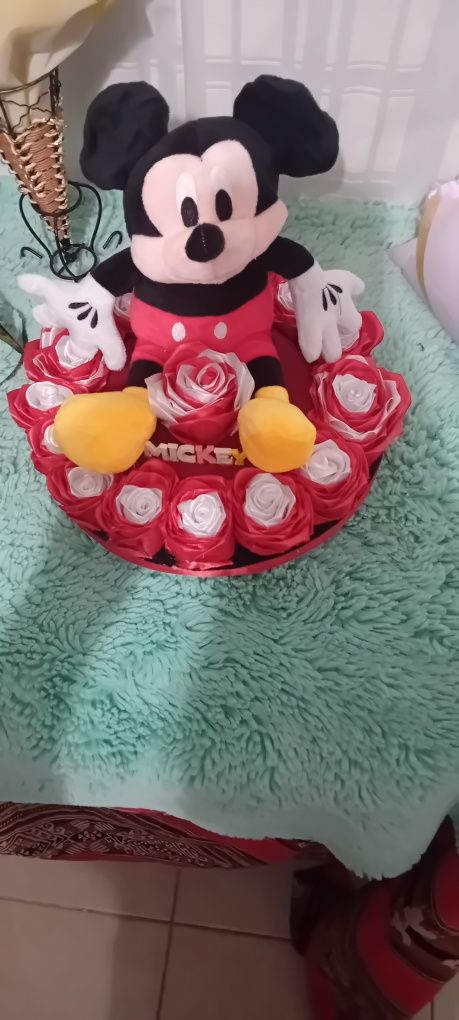 Bonecos com trabalho manual