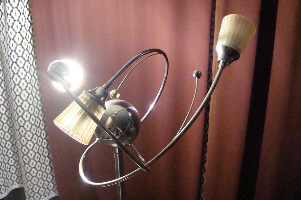 Lampa stojąca,bardzo nietypowa..jedyna w swoim rodzaju,wys.: 96cm