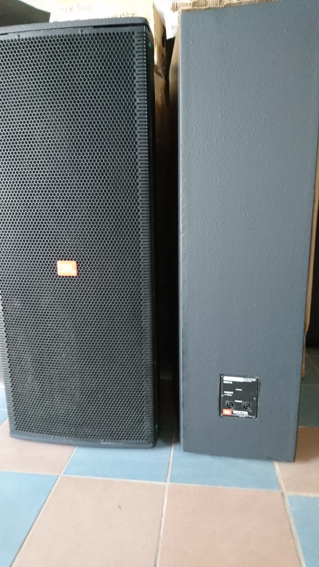 Комплект JBL 5000w,усилитель,пульт ,микрофон,колонки