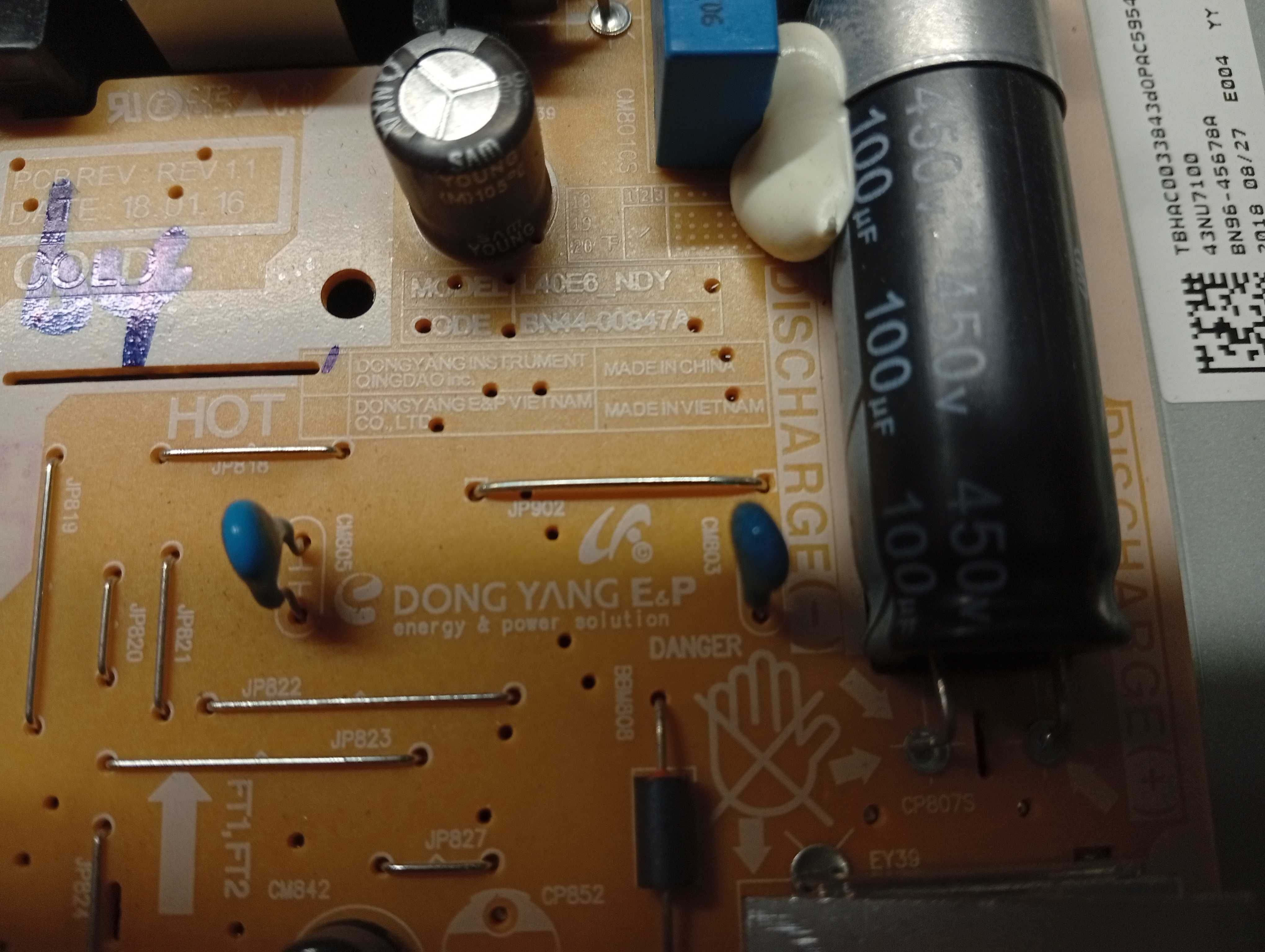Телевізор Samsung UE43NU7120U на запчастини