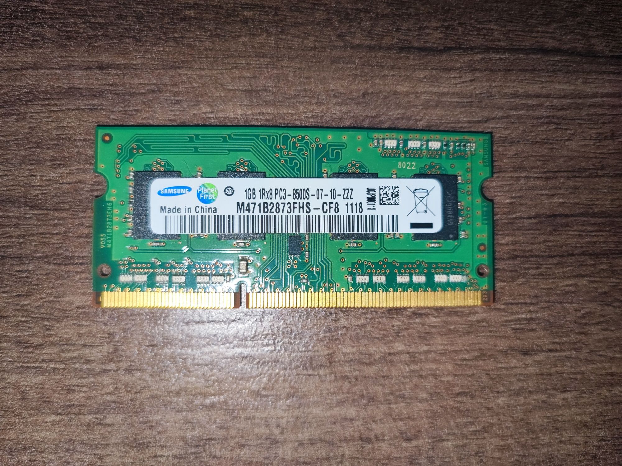 Оперативна пам'ять DDR3 для ноутбуку.