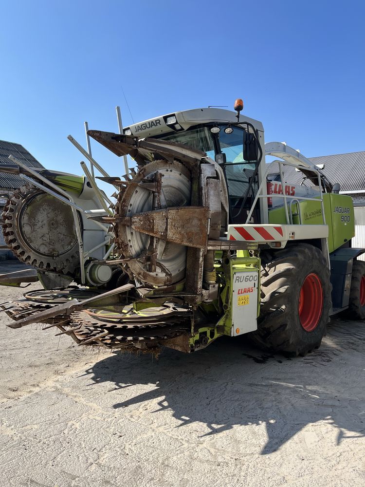 Claas Jaguar 900