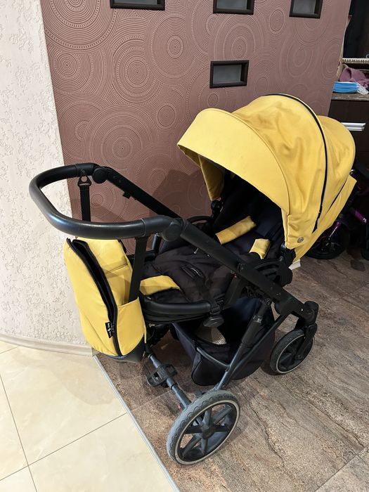 Дитяча коляска універсальна 2 в 1