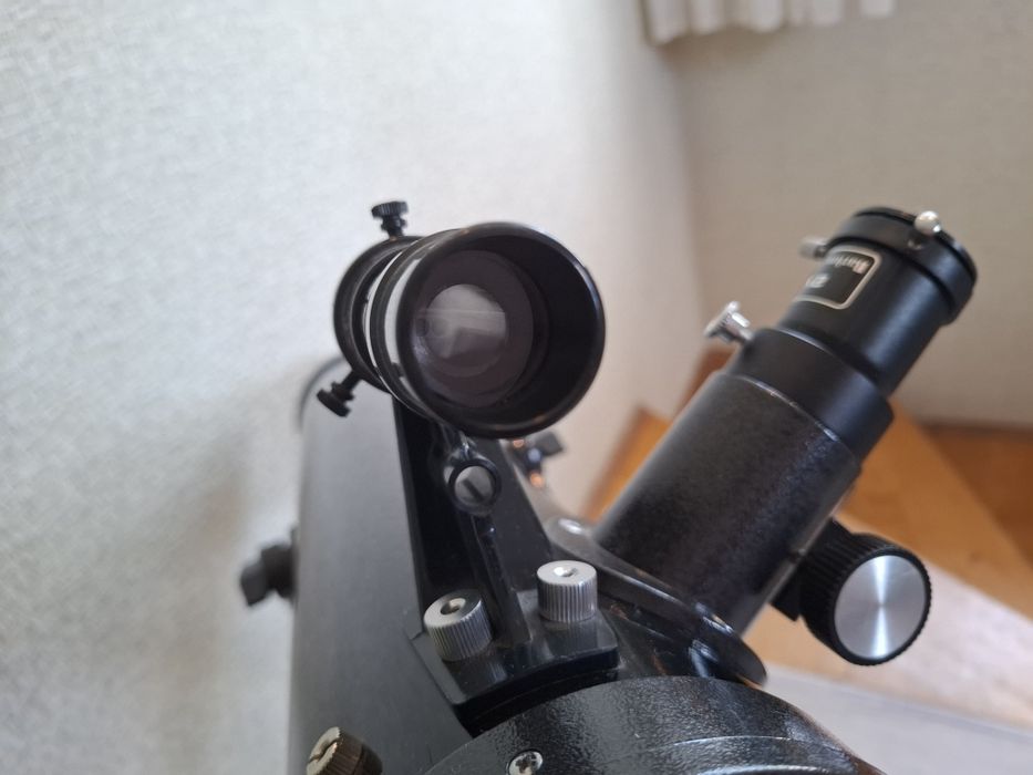 Астрономічний телескоп зі штативом ARSENAL D76 F700