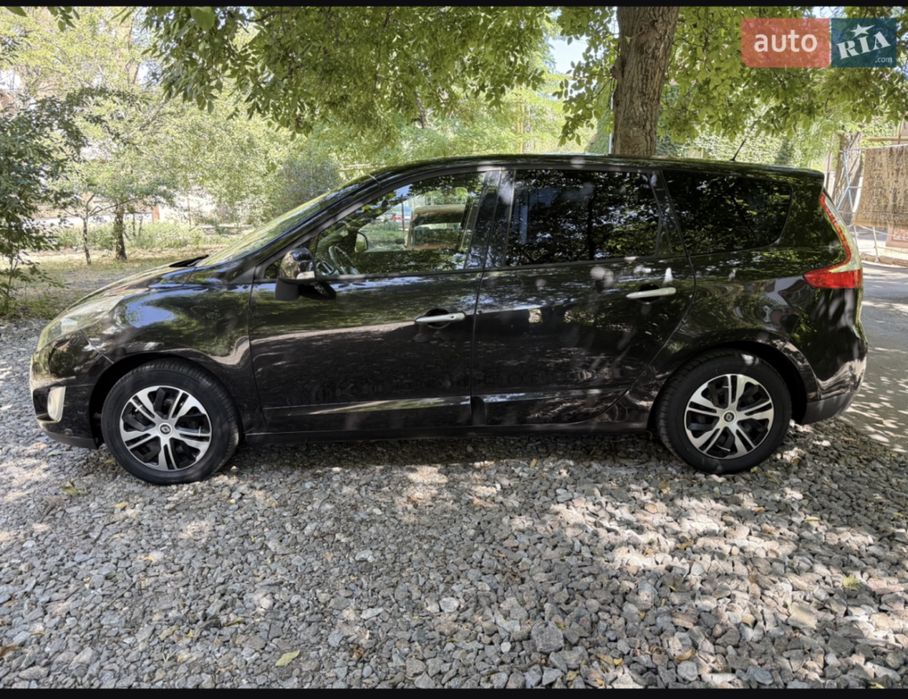 Продам Рено Меган Сценік