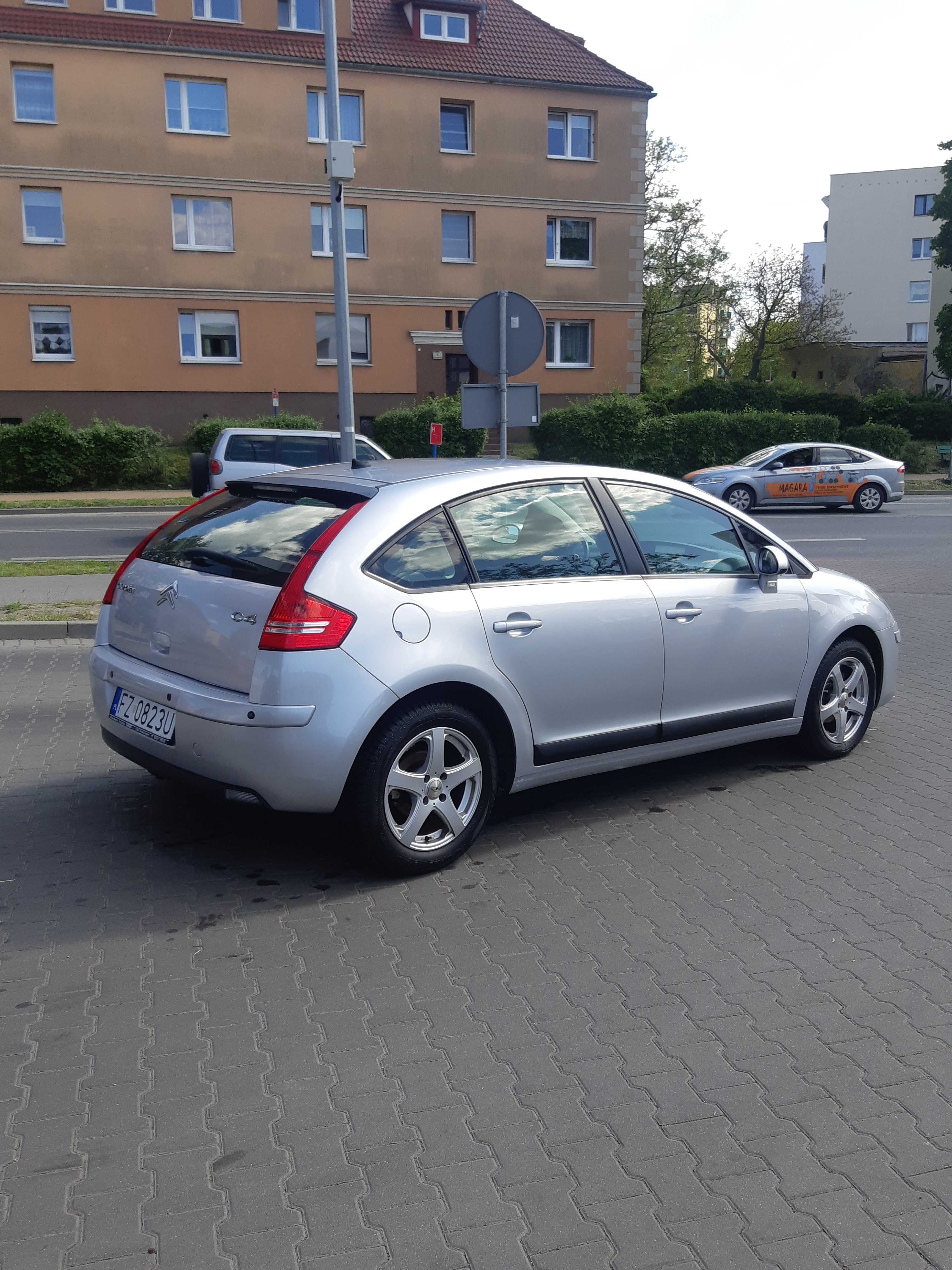 Citroen C4 1.6 benz. 2009 r mały przebieg, raty, zamiana