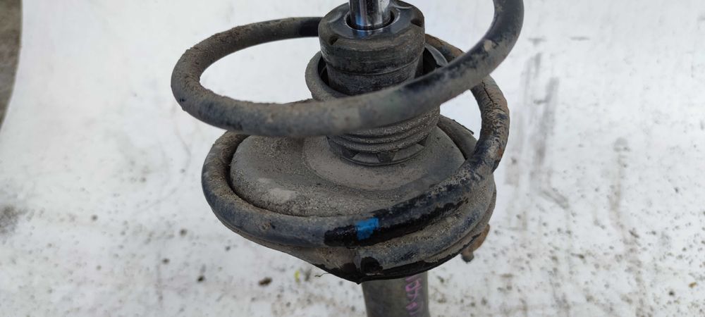 Citroen Xsara Picasso 1.8 McPherson Amortyzator Sprężyna Lewy Przedni