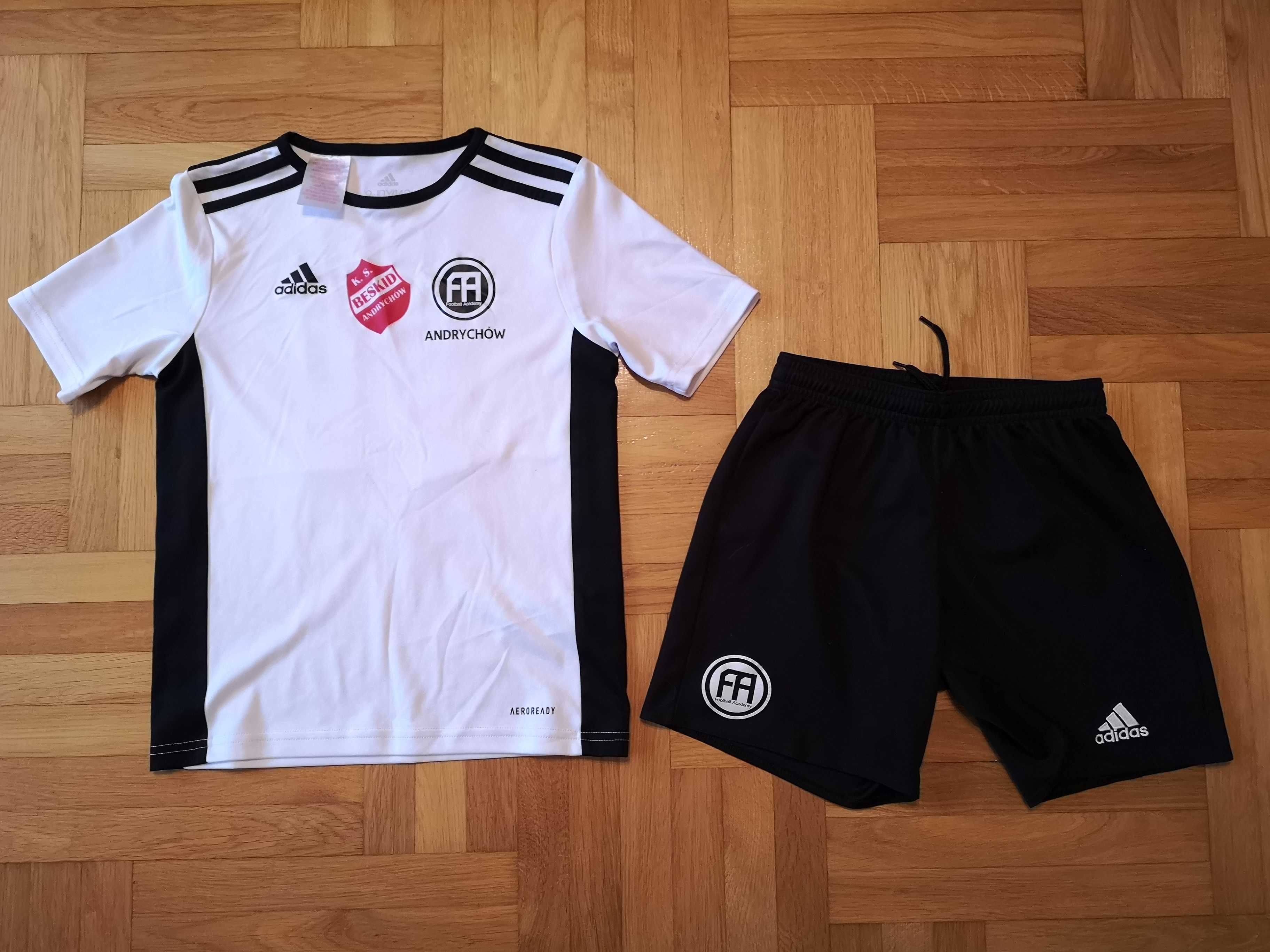 Strój sportowy Adidas na WF trening piłkarski 134-140 cm