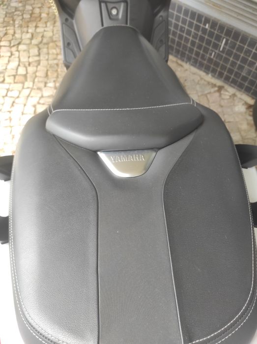 Yamaha X-max 400