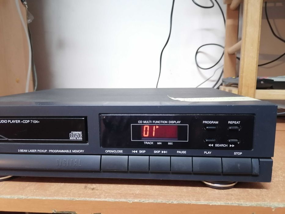 Odtwarzacz CD Schneider CDP 7104