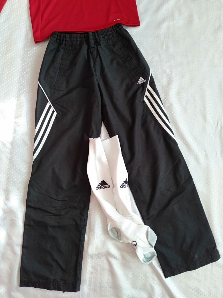 Dres  Adidas+skarpety piłkarskie*