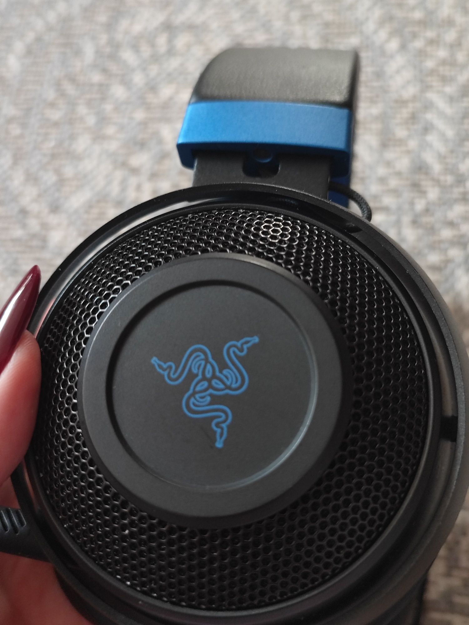 Słuchawki Razer uszkodzony suwak od głośności