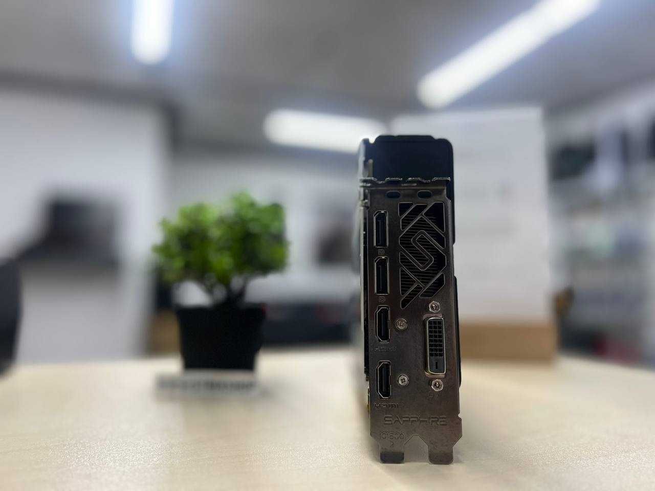 Відеокарта Sapphire AMD Radeon RX 580 4Gb Nitro+ Б/в