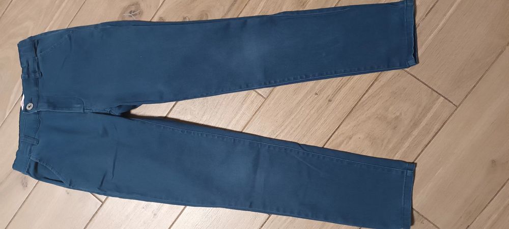 Spodnie granatowe-152