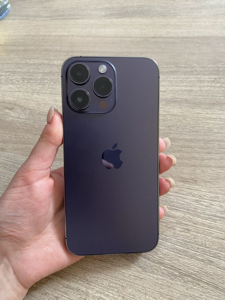 Продам iPhone 14pro max 256