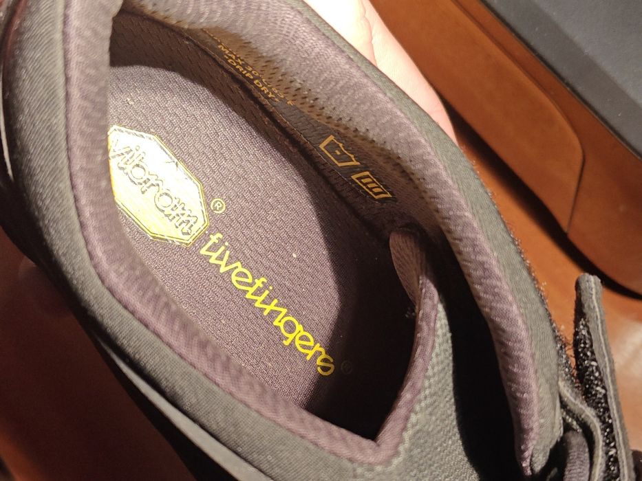 Vibram Five-finger (42)
