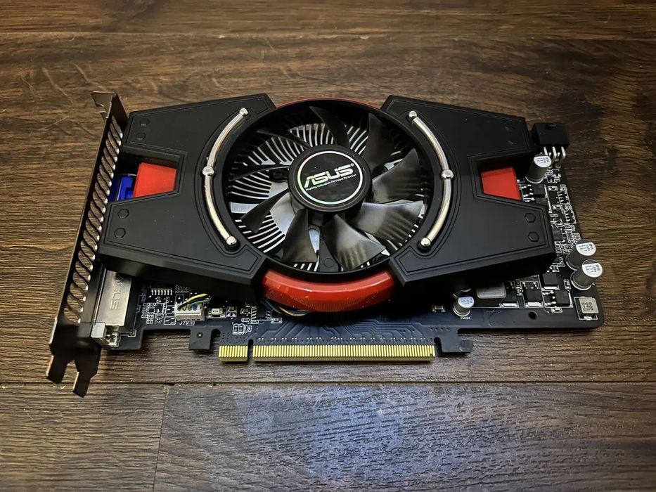 Відеокарта Asus PCI-Ex GeForce GTX 550 Ti 1024MB GDDR5 (192bit) (910/4