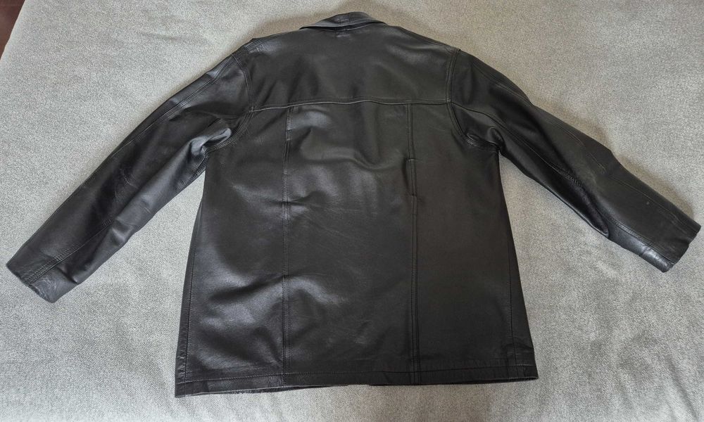 Casaco homem em pele