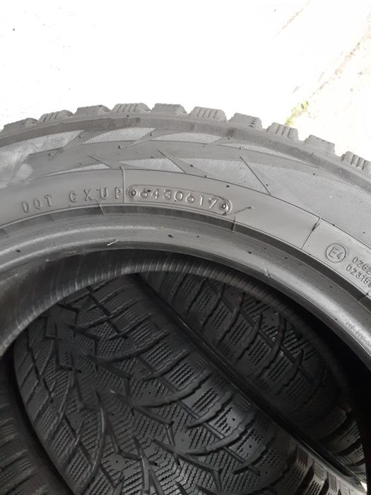 Зимові шини 225/55 R17 Toyo Observe G3 ice