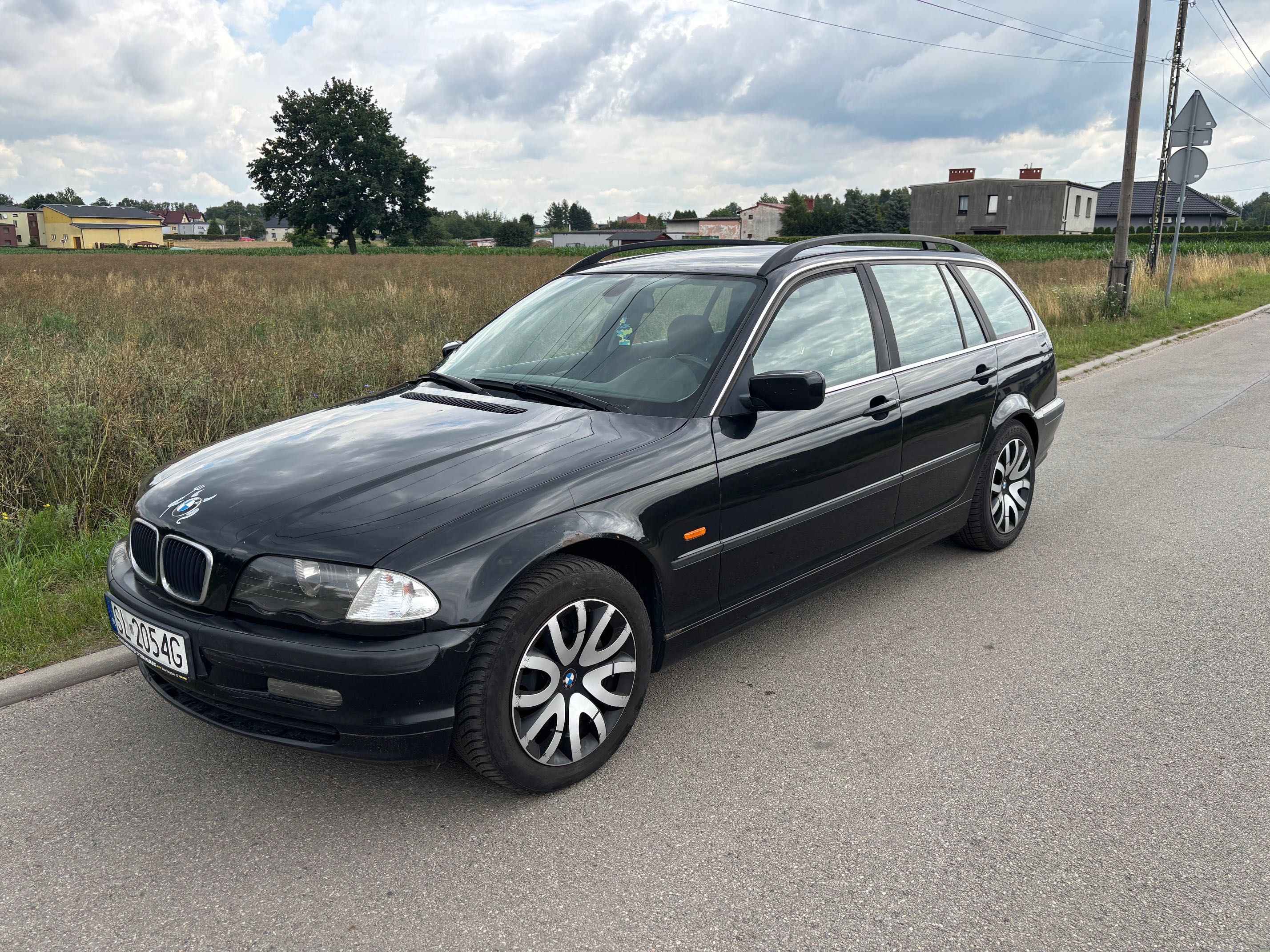 Bmw 320d kombi stan techniczny bardzo dobry niskie spalanie !!!