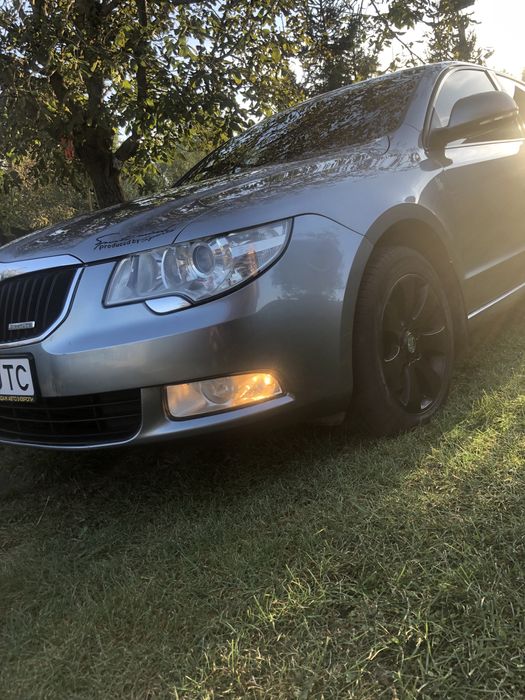 Шкода суперб 2012 рік