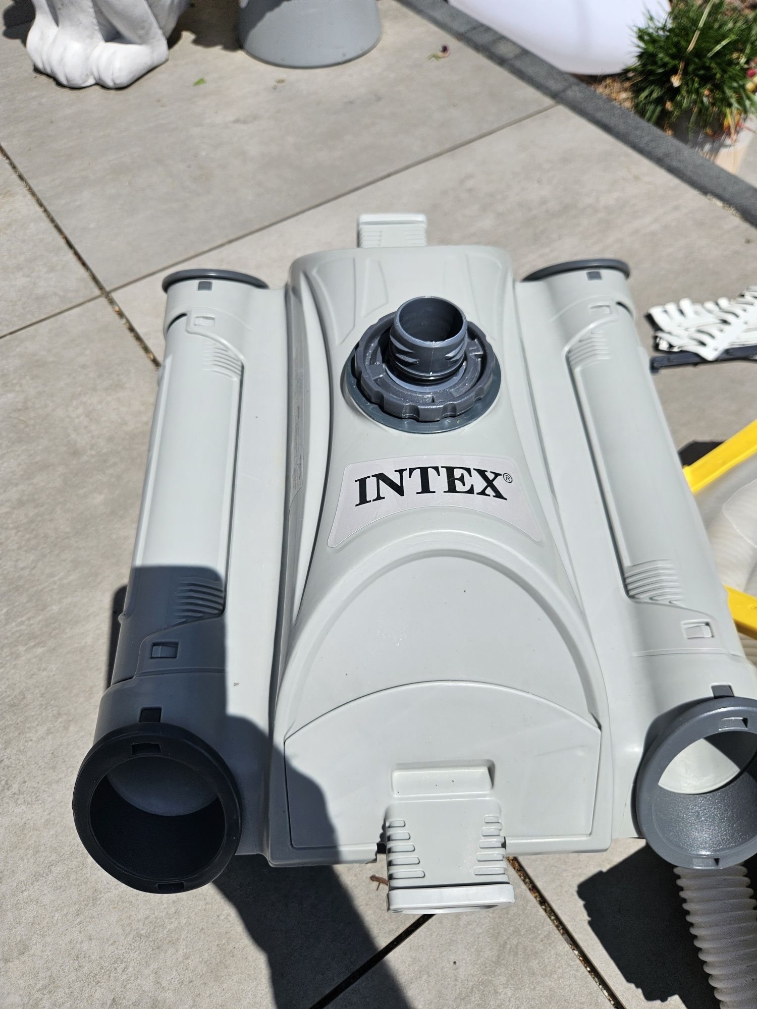 Odkurzacz basenowy Intex